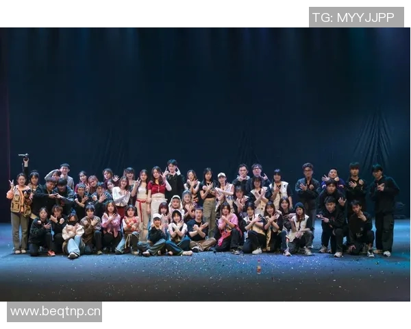 成都街舞队耐力争议引发热议舞者们的坚持与挑战交织成何种风景 成都街舞队耐力争议引发热议舞者们的坚持与挑战交织成何种风景