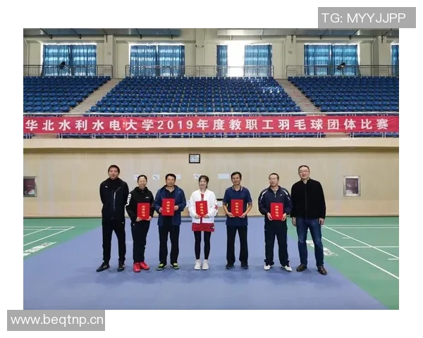 深圳羽毛球队意识争议引发热议球员表现与团队精神的深层探讨 深圳羽毛球队意识争议引发热议球员表现与团队精神的深层探讨